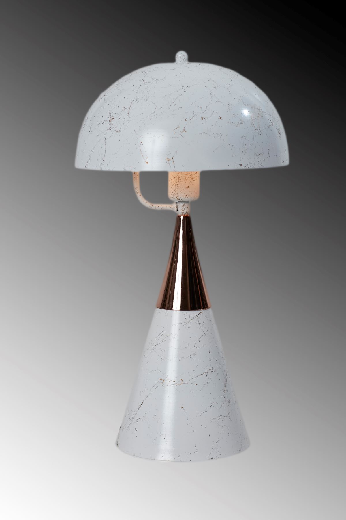 Deco Bakır -Beyaz Metal Gövde Tasarım Lüx Masa Lambası