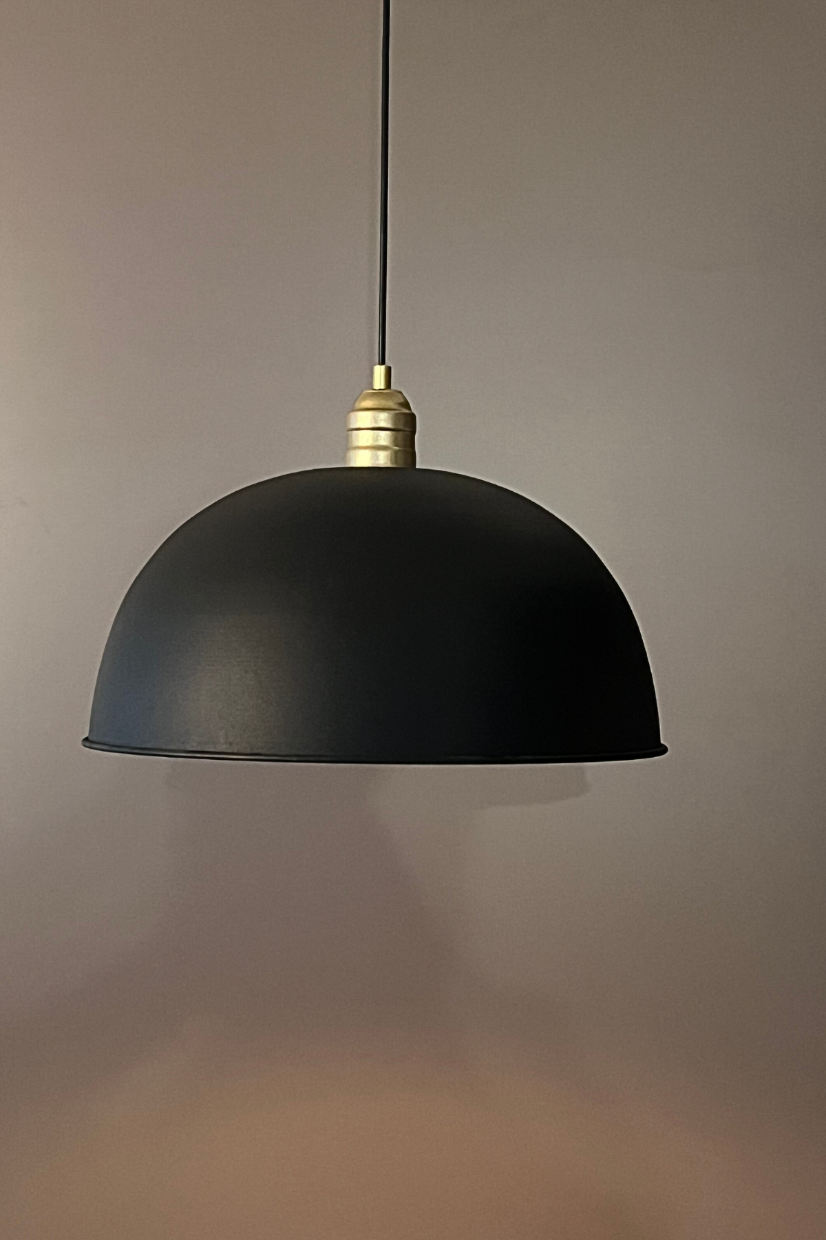 Luzarana Porto Metal Gövde Siyah Renkli Tekli Avize Sarkıt Salon Mutfak Ofis Cafe Butik Lamba Aydınlatma Avizeler