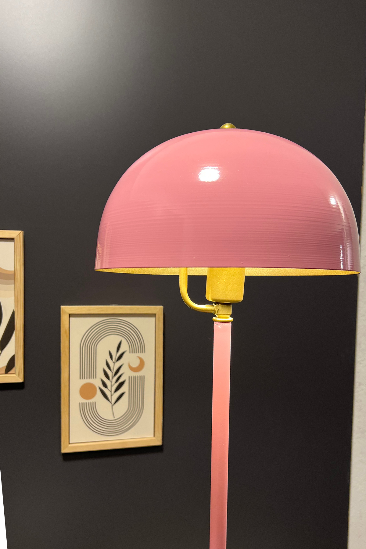 Toms Pembe Lambader  Modern Dekoratif Metal Tasarım Şık Yerden Aydınlatma Lambası