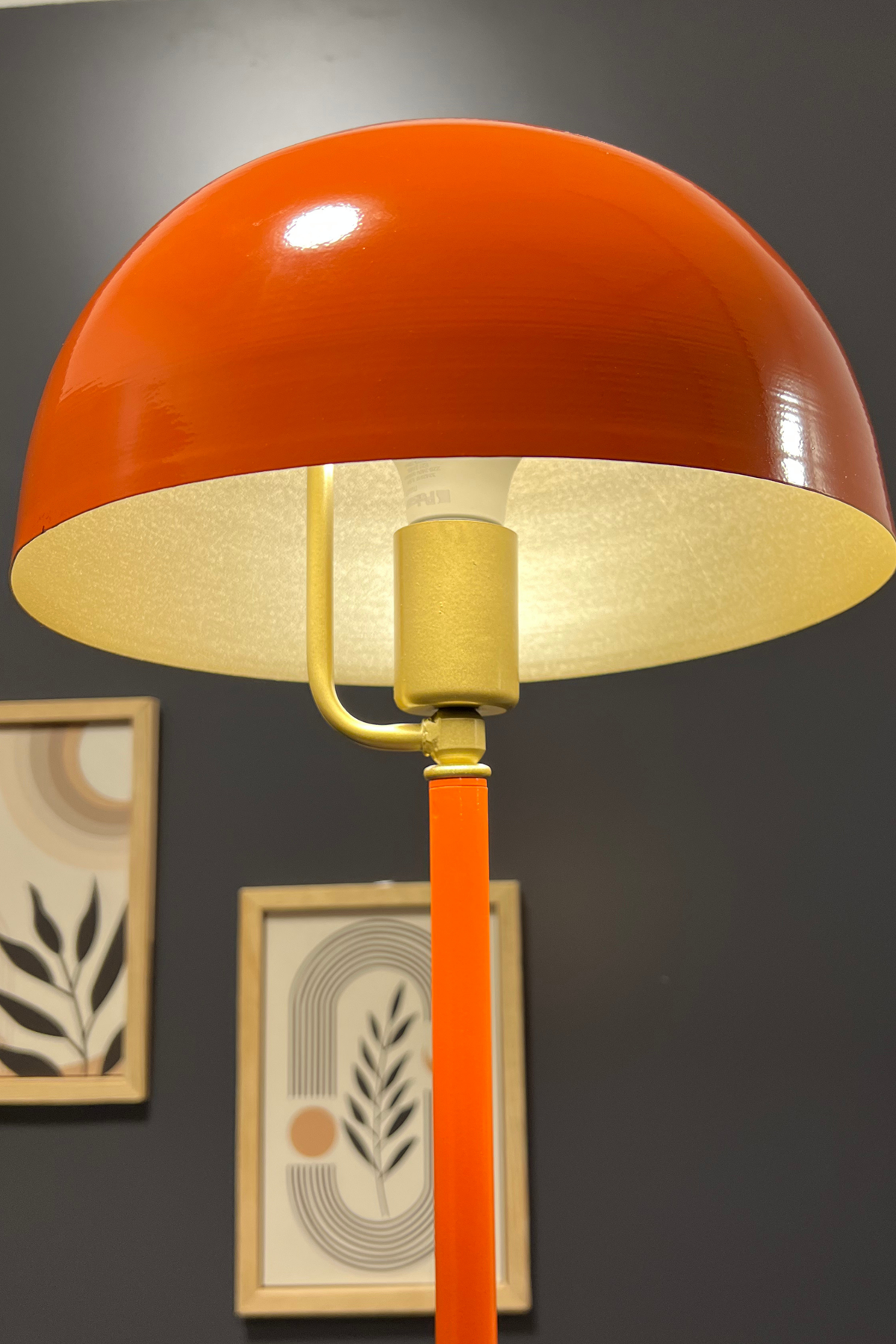 Toms Turuncu Lambader  Modern Dekoratif Metal Tasarım Şık Yerden Aydınlatma Lambası